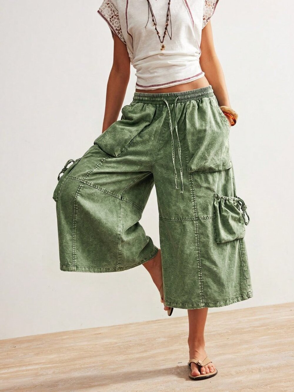 Green Boho Casual Women's Capri Cargo Pants - Picture 4 of 7